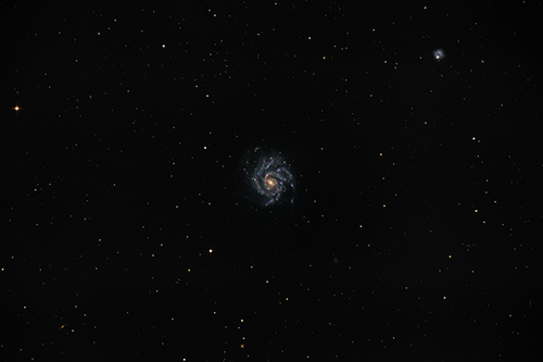 NGC5457 (M101) Pinwheel-Galaxy und NGC5474 © 2021 by Tobias Wittmann · wittinobi